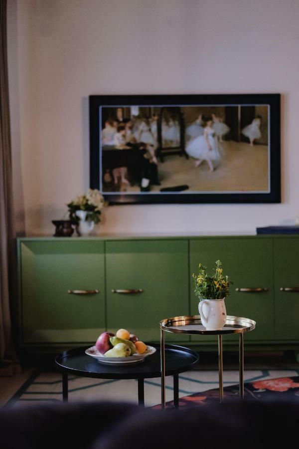 Monastery Garden Bistro & Rooms チェスキー クルムロフ エクステリア 写真