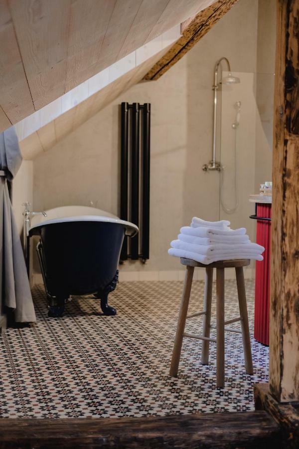 Monastery Garden Bistro & Rooms チェスキー クルムロフ エクステリア 写真